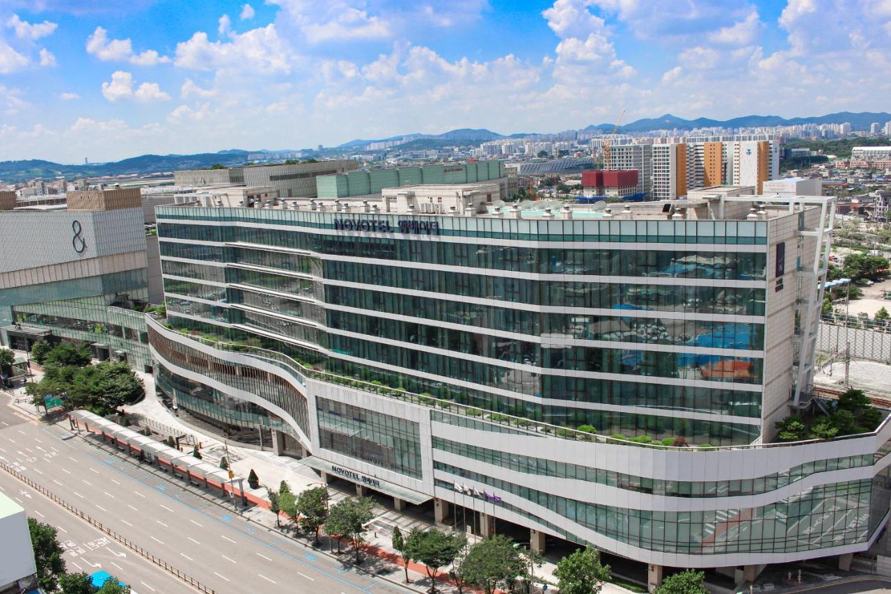 Novotel Ambassador Suwon Exterior foto