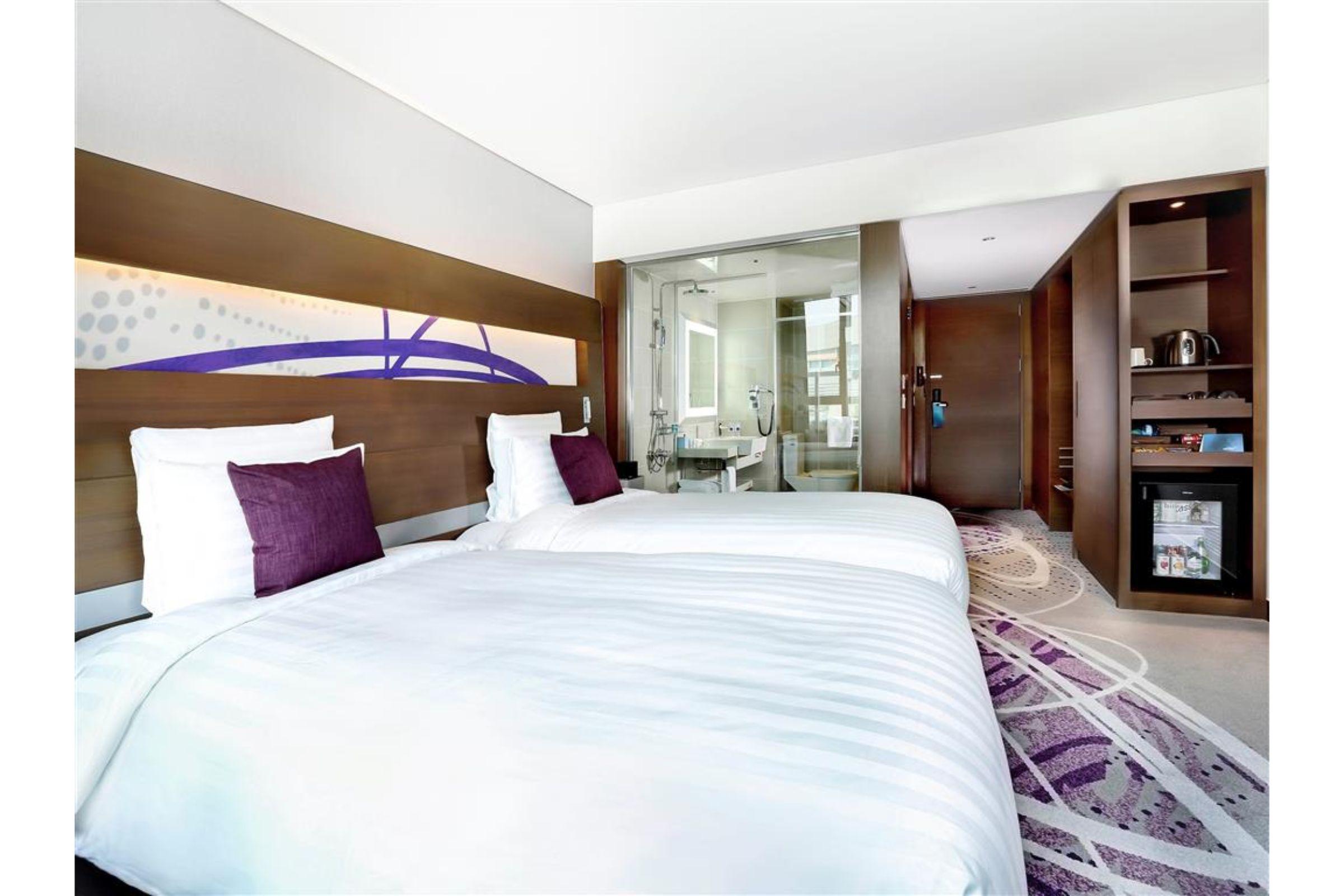 Novotel Ambassador Suwon Exterior foto